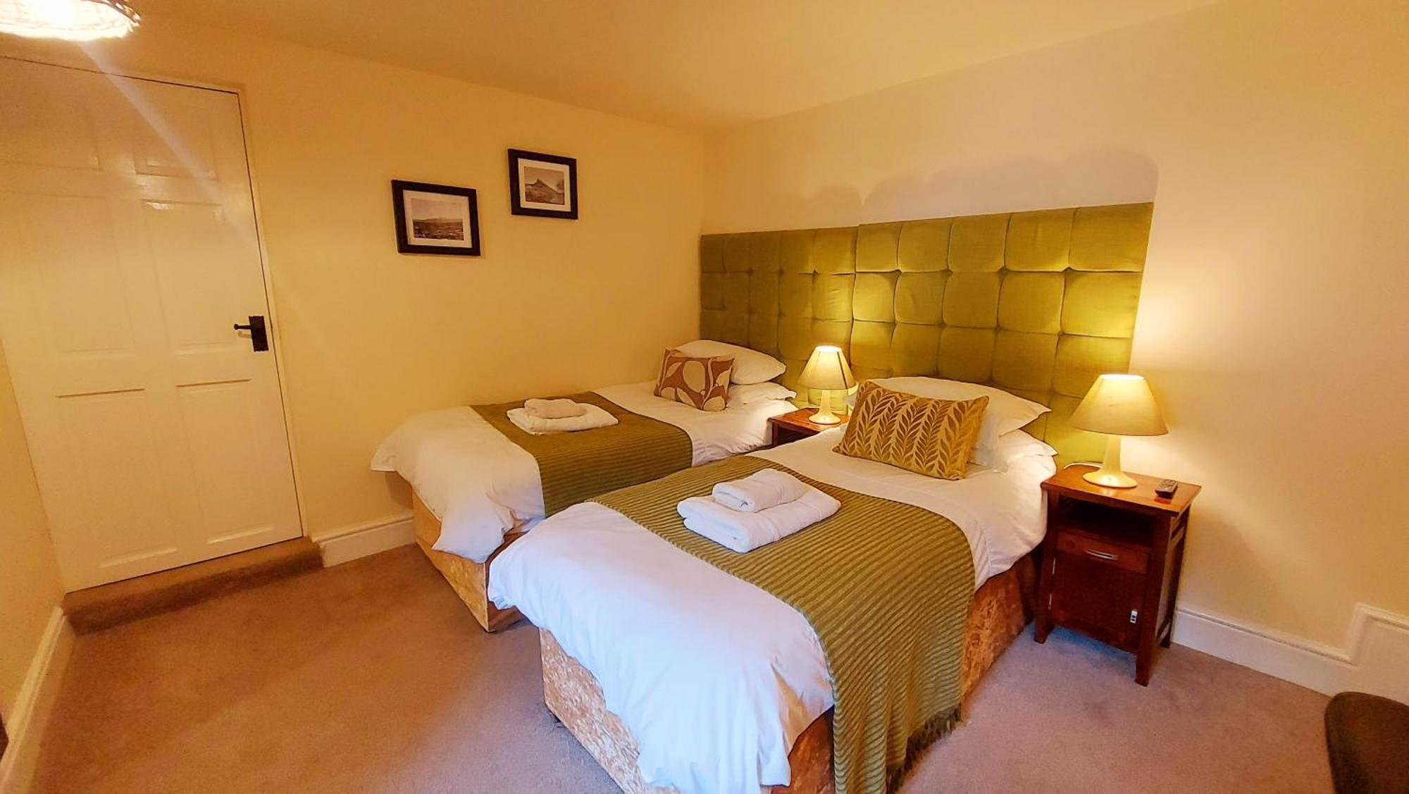 Dolgun Uchaf Historic B&B And Cottages In Snowdonia Dolgellau Dış mekan fotoğraf