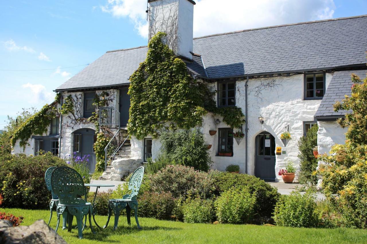 Dolgun Uchaf Historic B&B And Cottages In Snowdonia Dolgellau Dış mekan fotoğraf